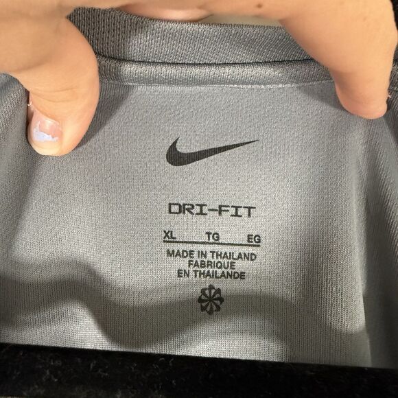 New Nike Fly Tank Top Women's XL Grey Lady Legend Sleeveless Breathable - Picture 4 of 10